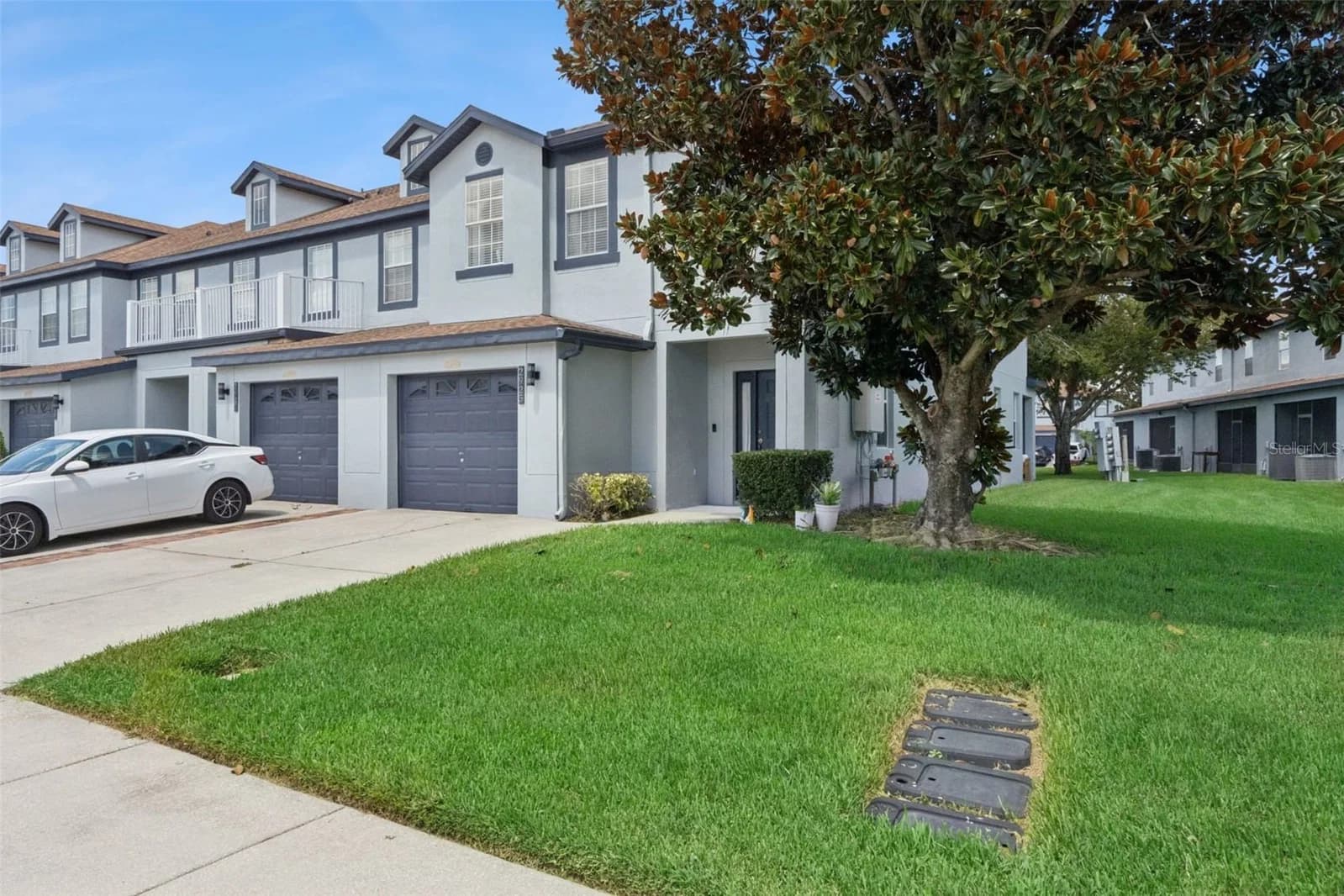 2925 ASHLAND 2