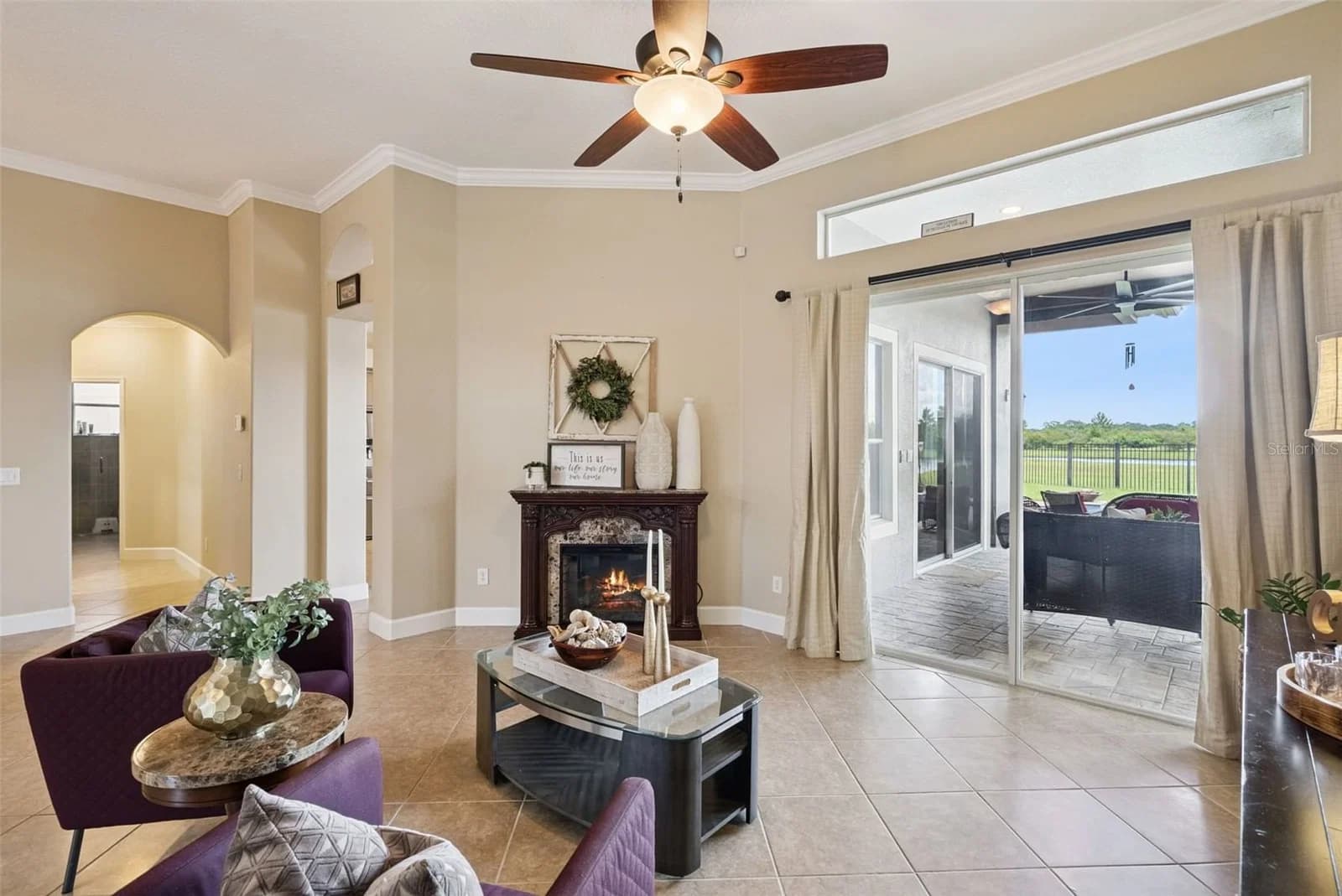 3149 CURVING OAKS 3