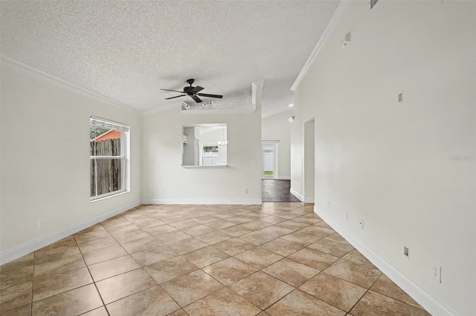 989 LITTLE CREEK Road, Orlando, FL 32825 2