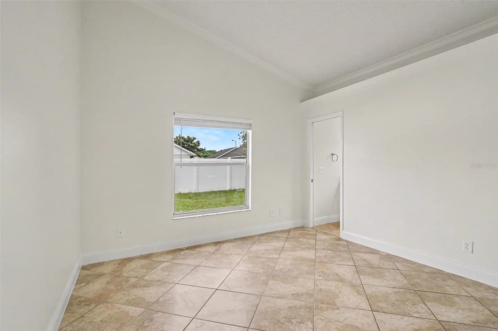 989 LITTLE CREEK Road, Orlando, FL 32825 3