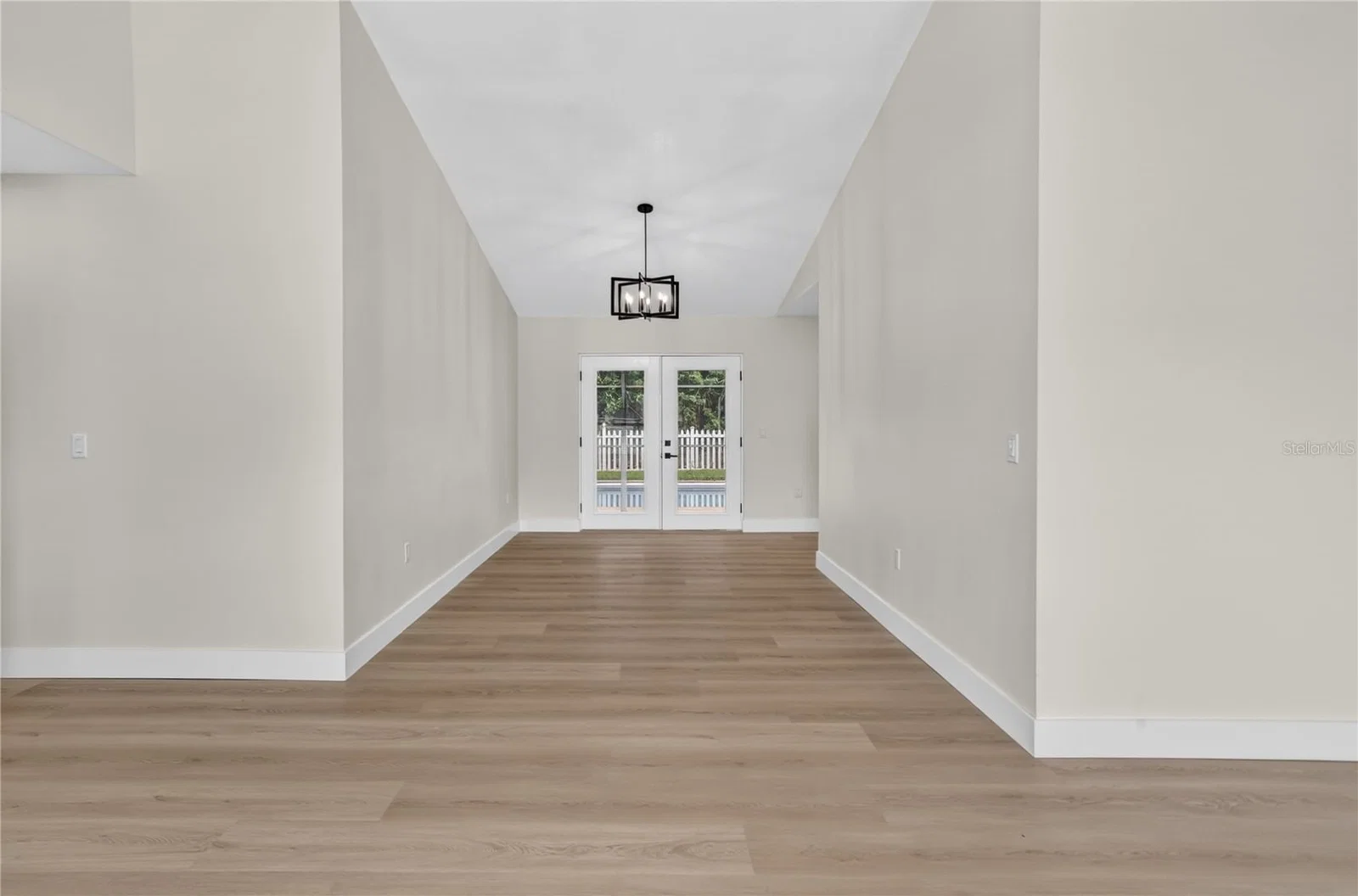 380 BUTTONWOOD 4