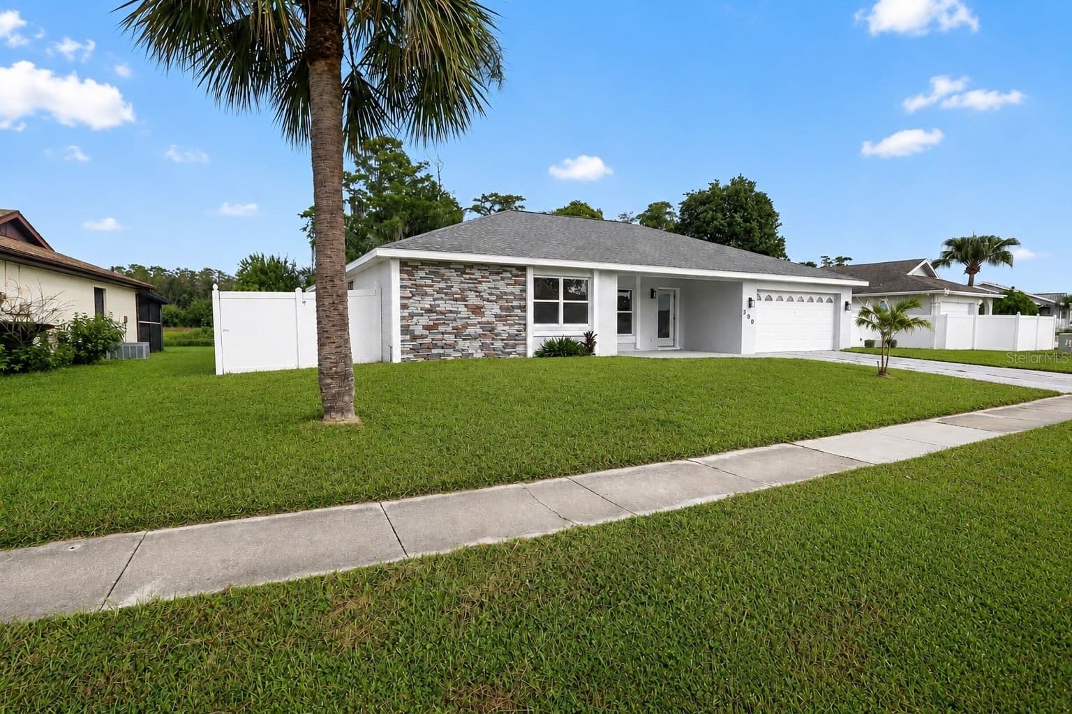 380 BUTTONWOOD 2