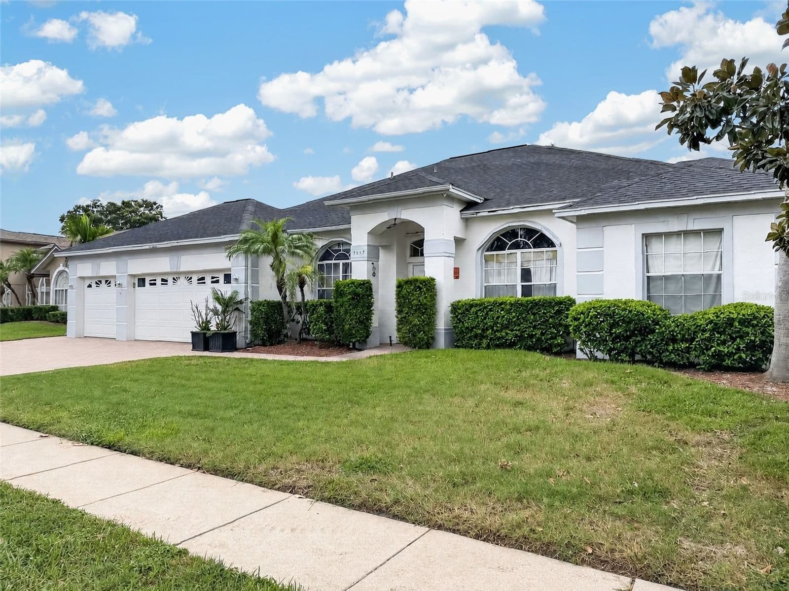 3637 DEVEREAUX 2