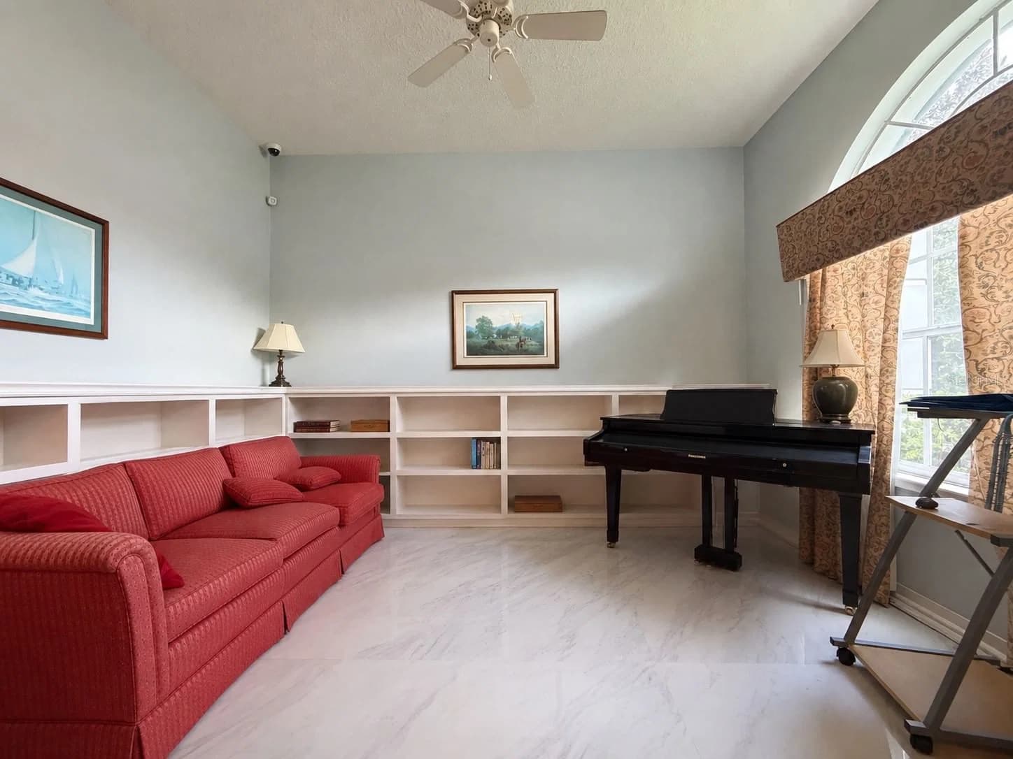3637 DEVEREAUX 4