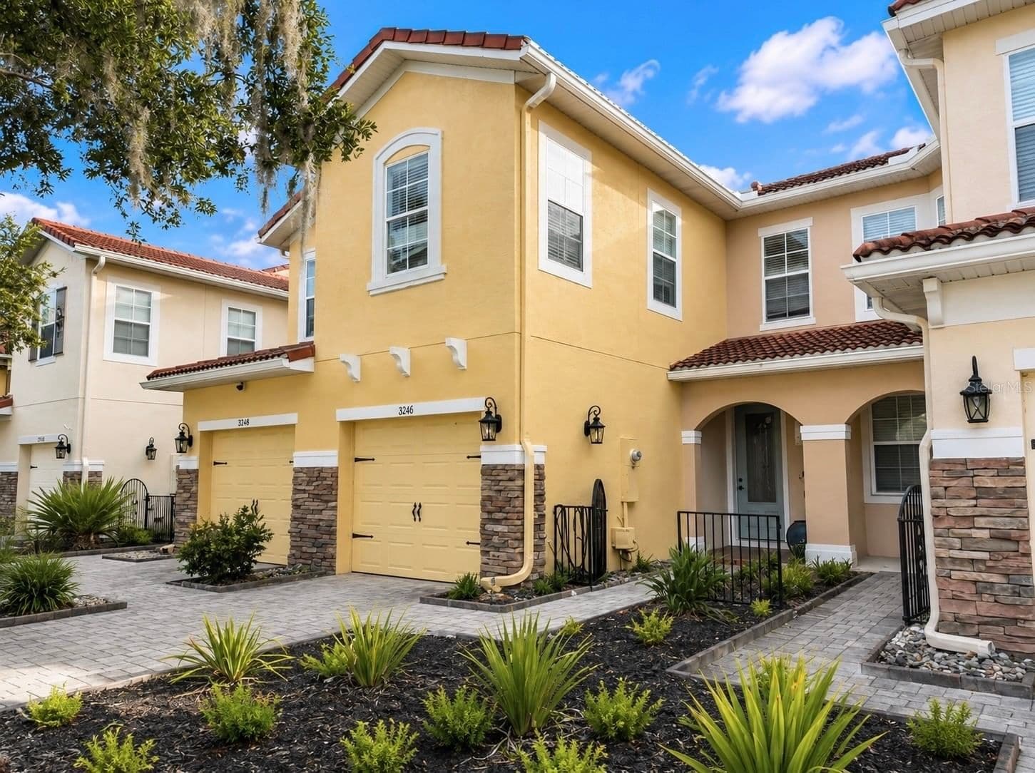 10210 FALLSGROVE 2
