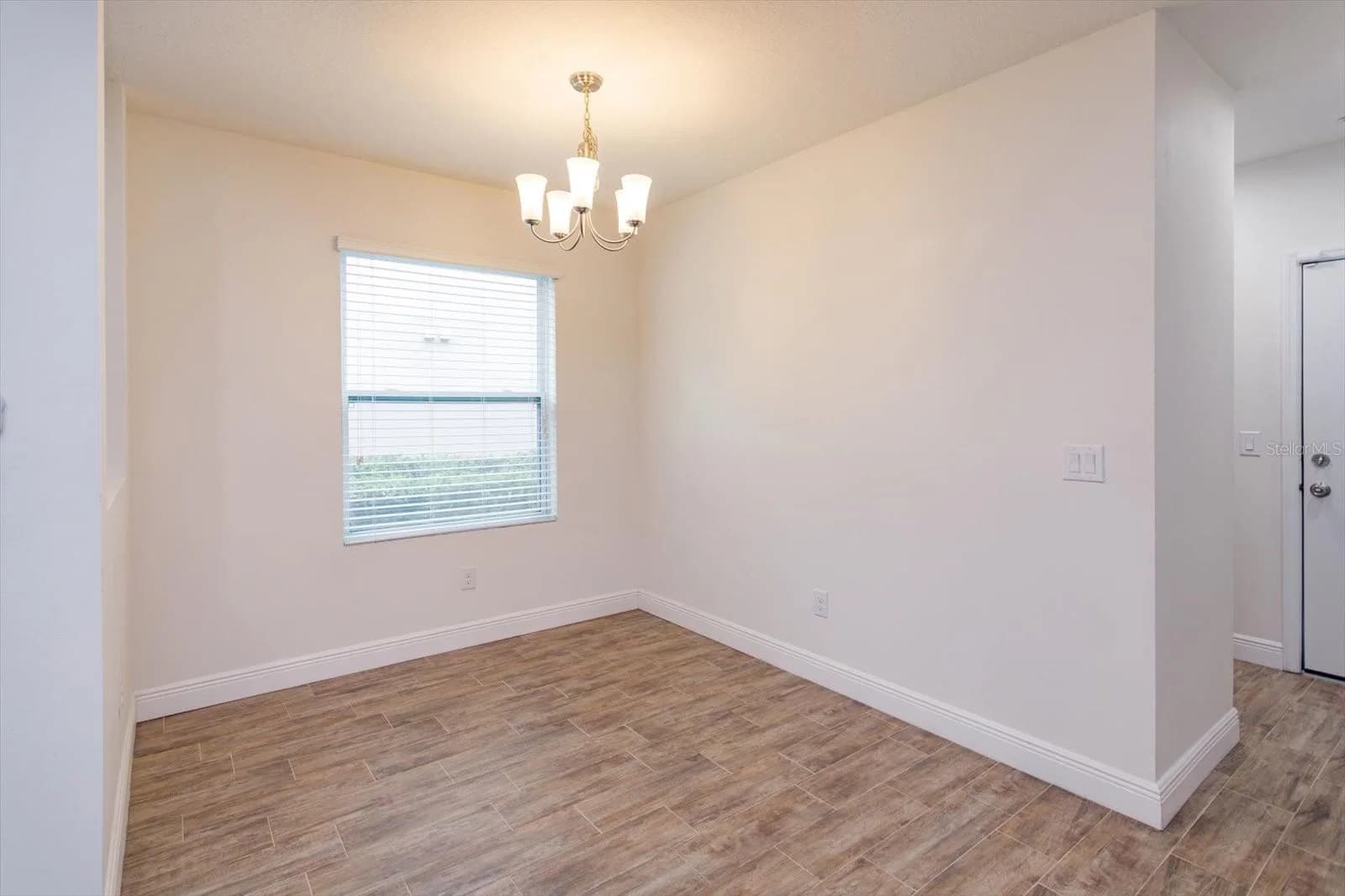 3641 SENECA CLUB 5