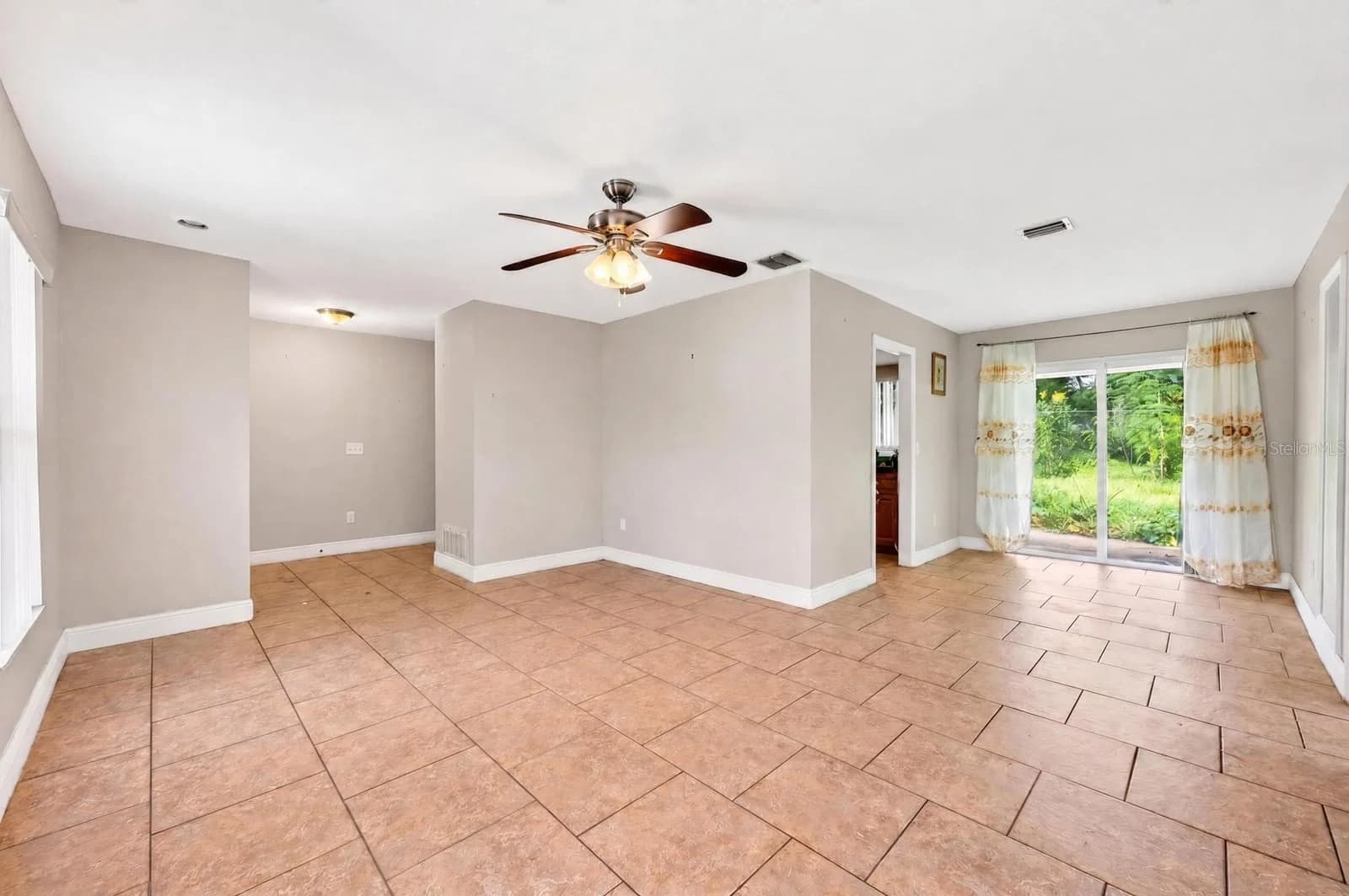 6045 WEDGEWOOD 4