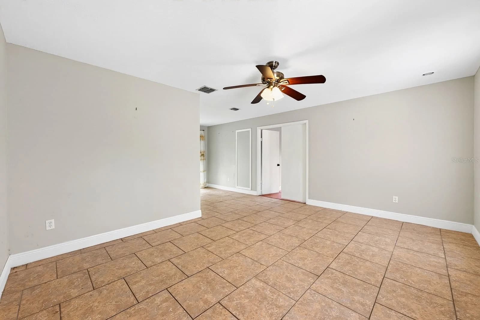 6045 WEDGEWOOD 3