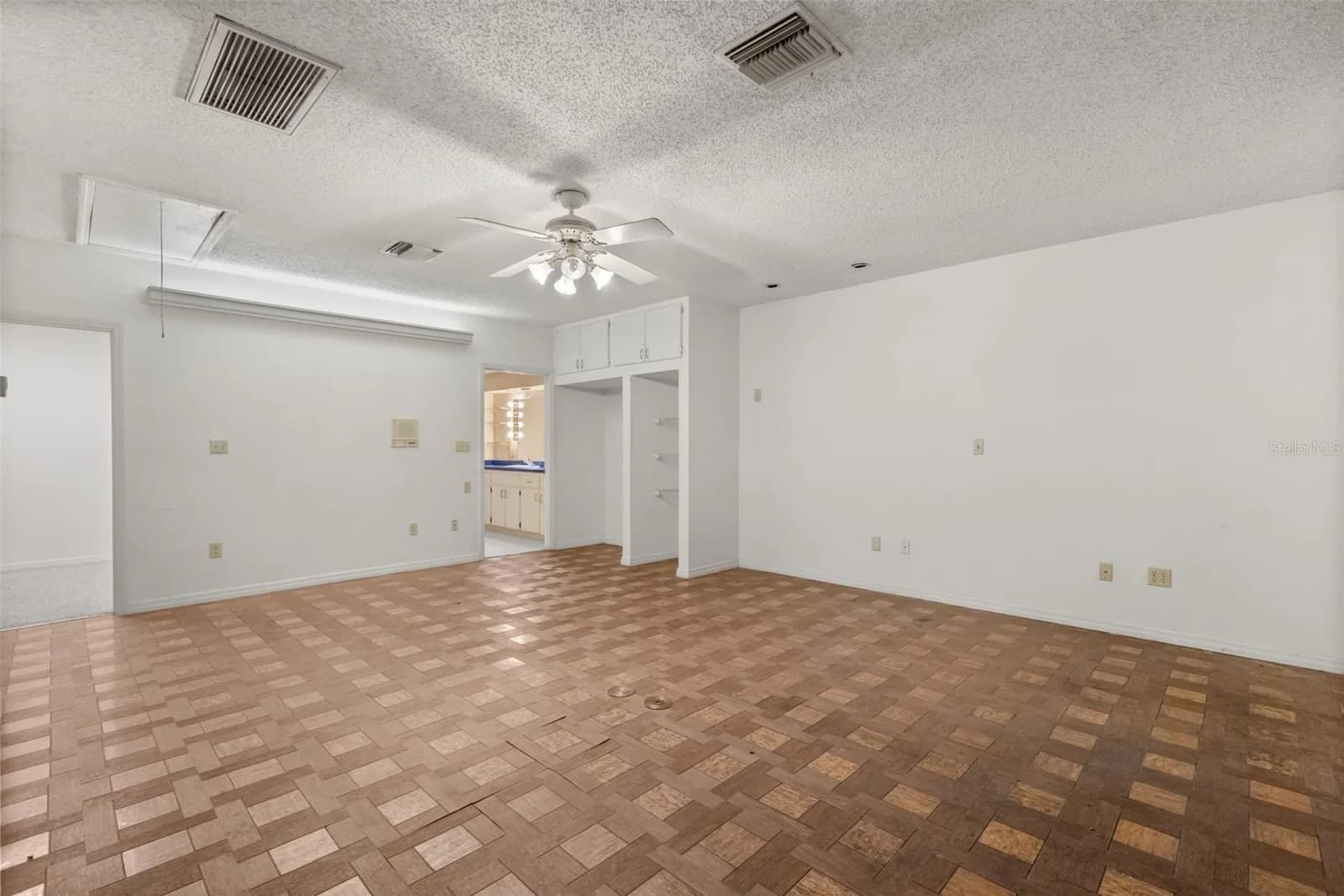 3889 LAKE ORLANDO 3