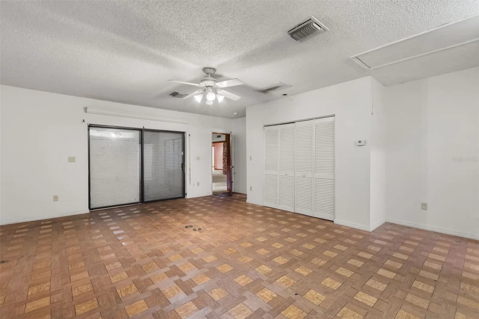 3889 LAKE ORLANDO 5