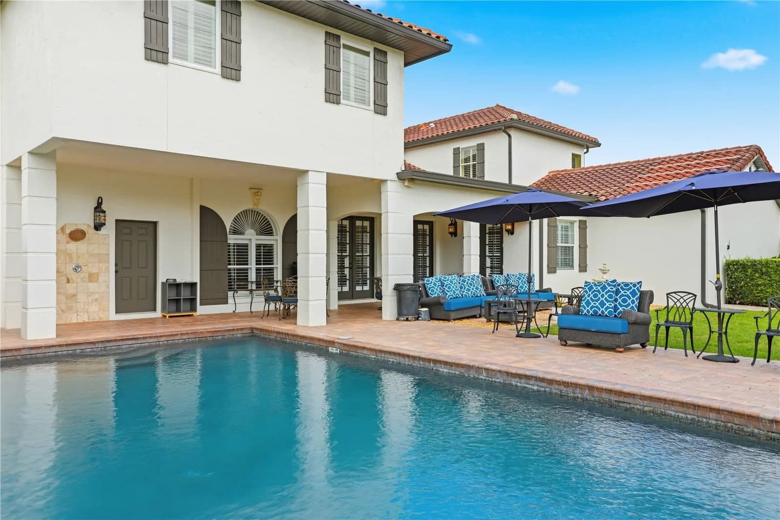 2537 STONEVIEW 5
