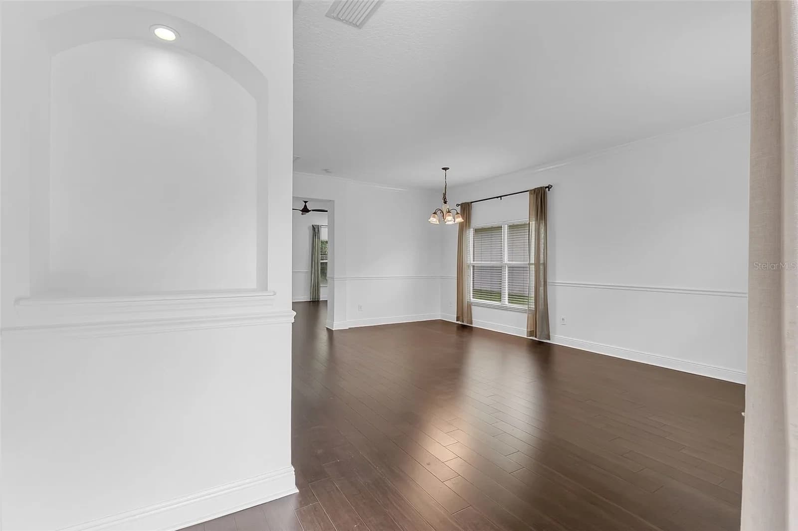 1127 CRANE CREST 3