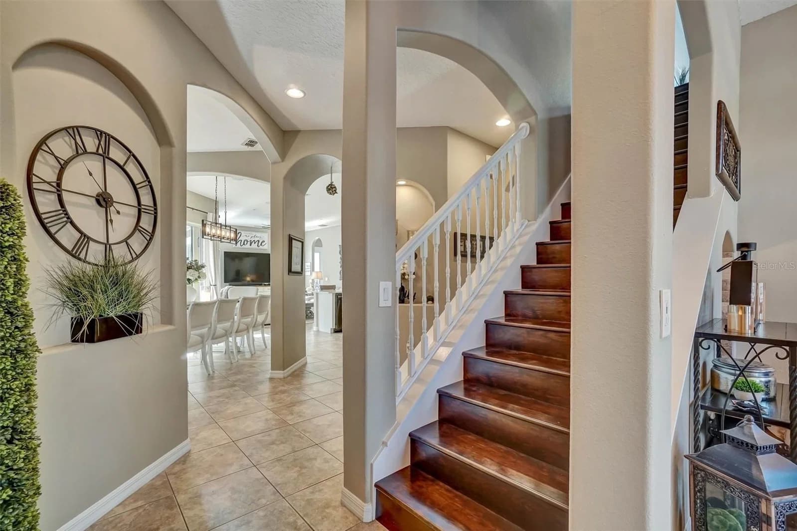 324 TUDOR SPRING 5