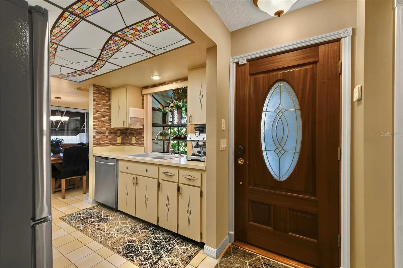 3884 VILLA ROSE 3