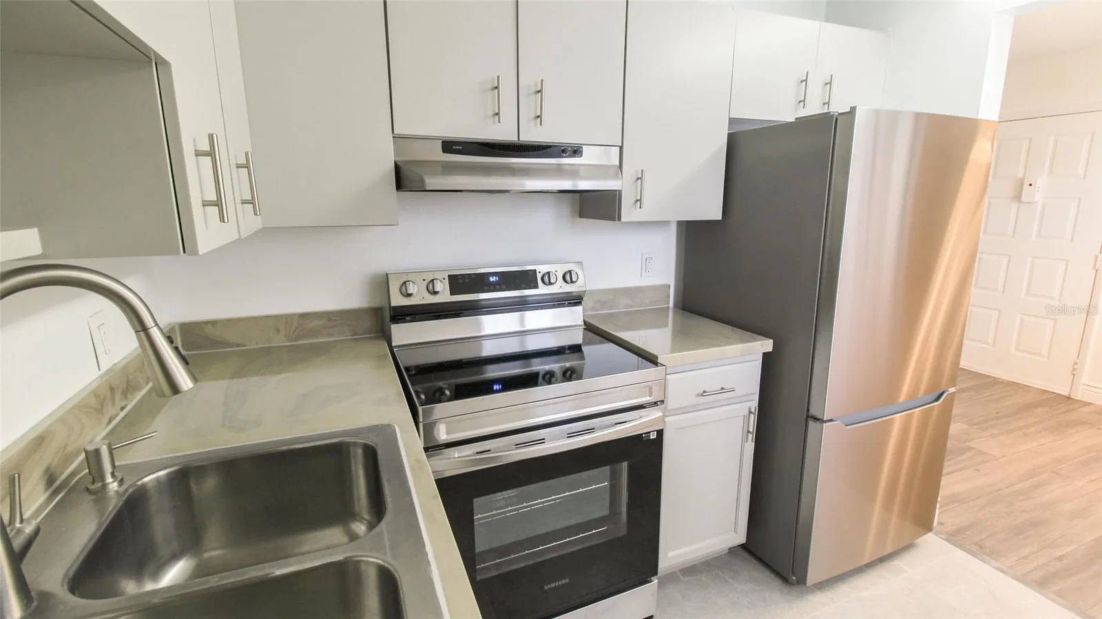 2509 OAK PARK 4