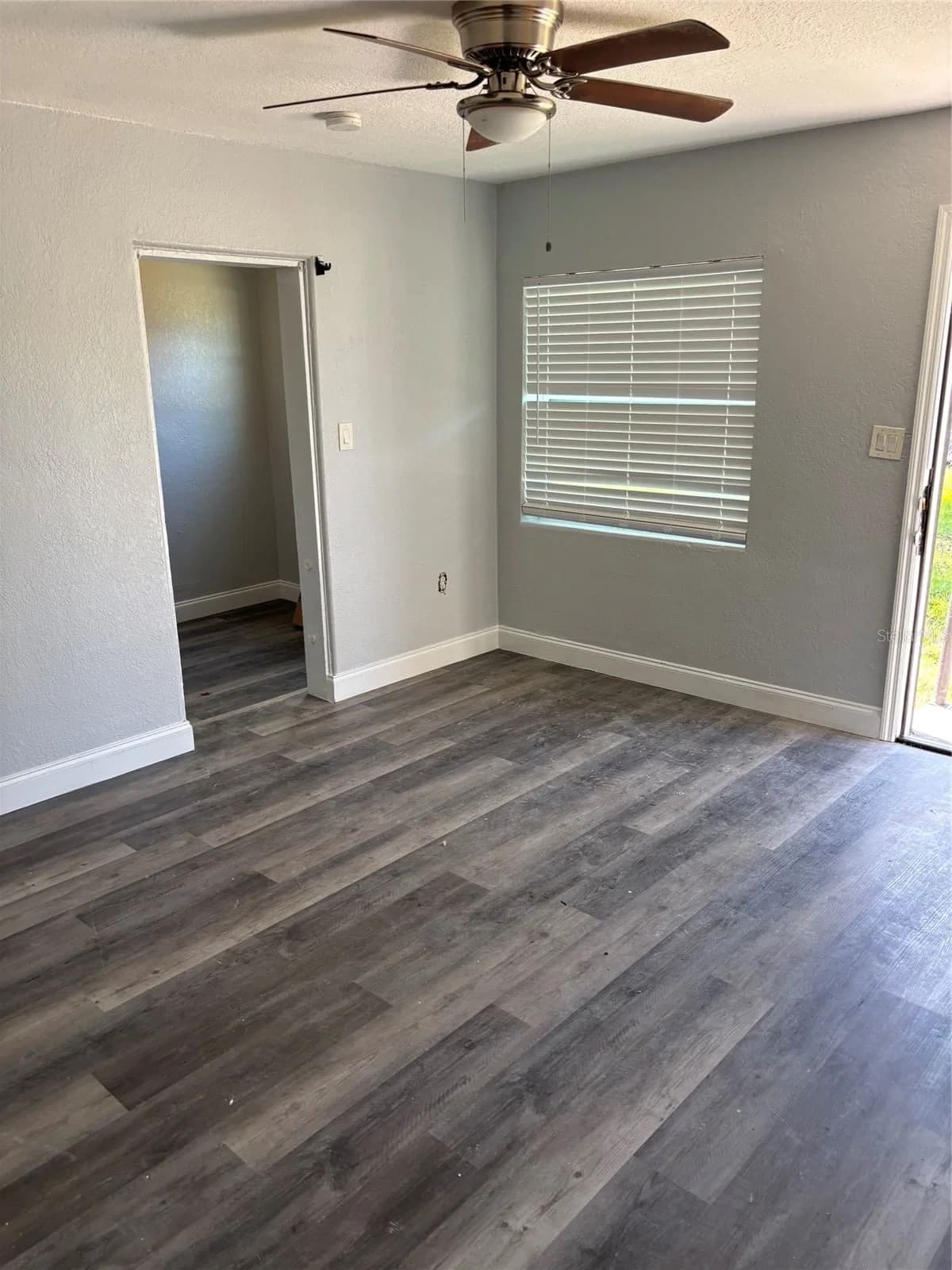 4321 LAKE LAWNE 2