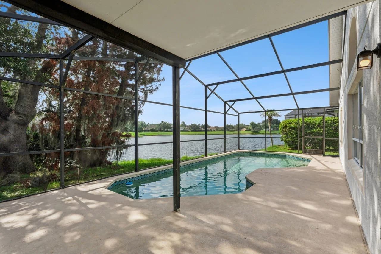 13635 WATERHOUSE 4