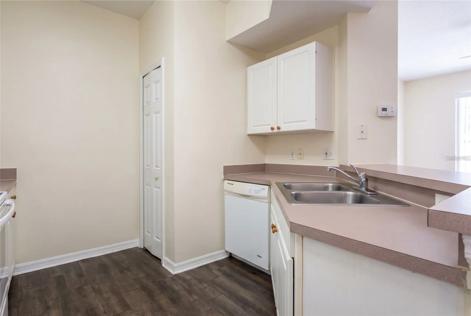 5500 METROWEST 3