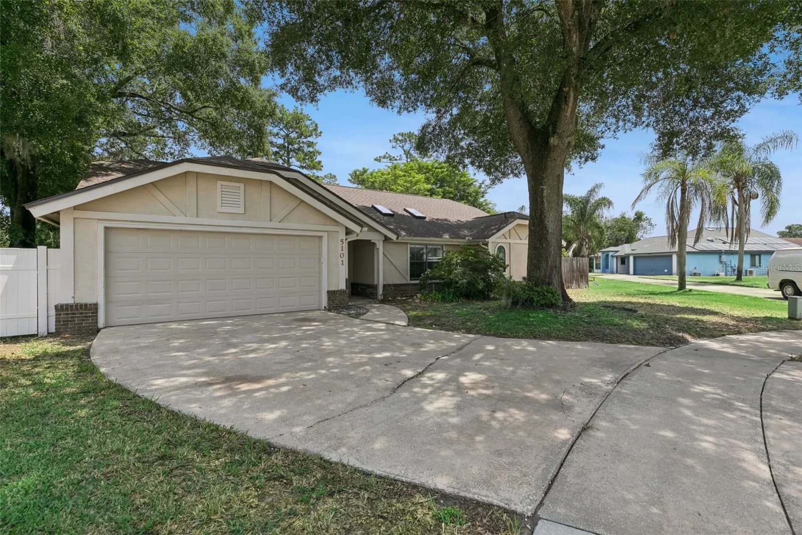5101 GOLDENWOOD 3