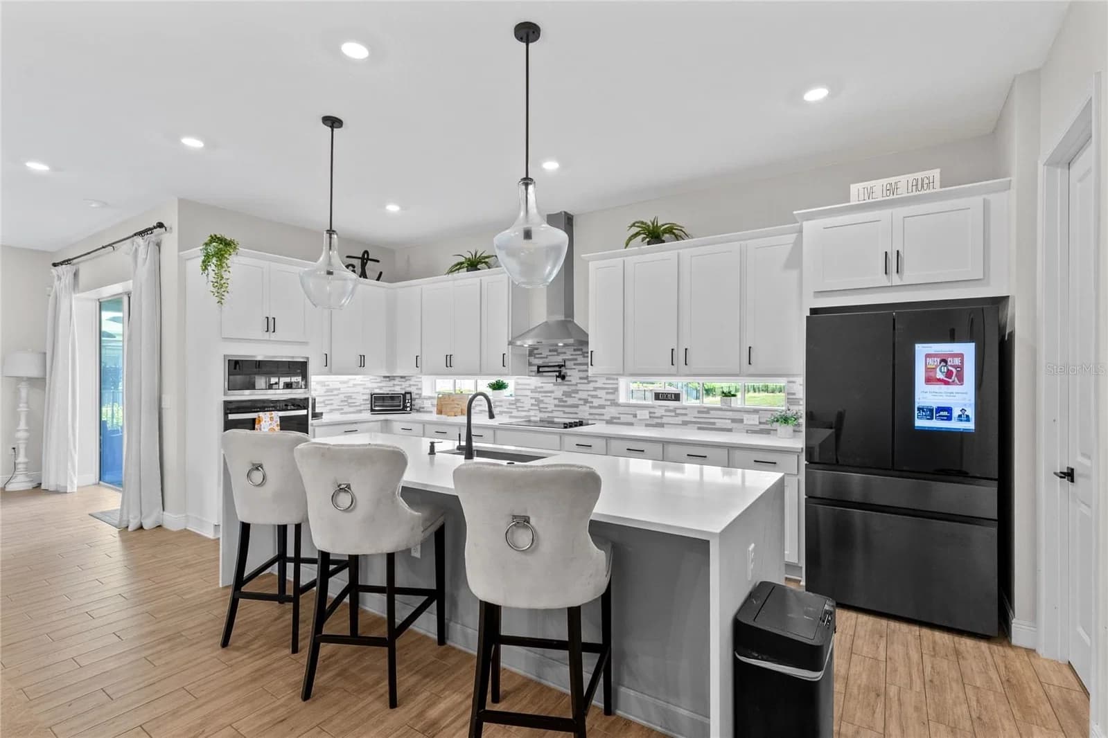 13439 MCMILLAN 4