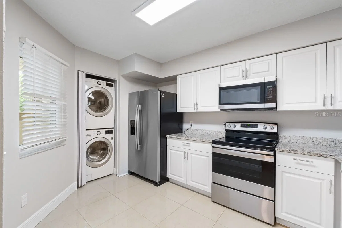 4304 MIDDLEBROOK 4
