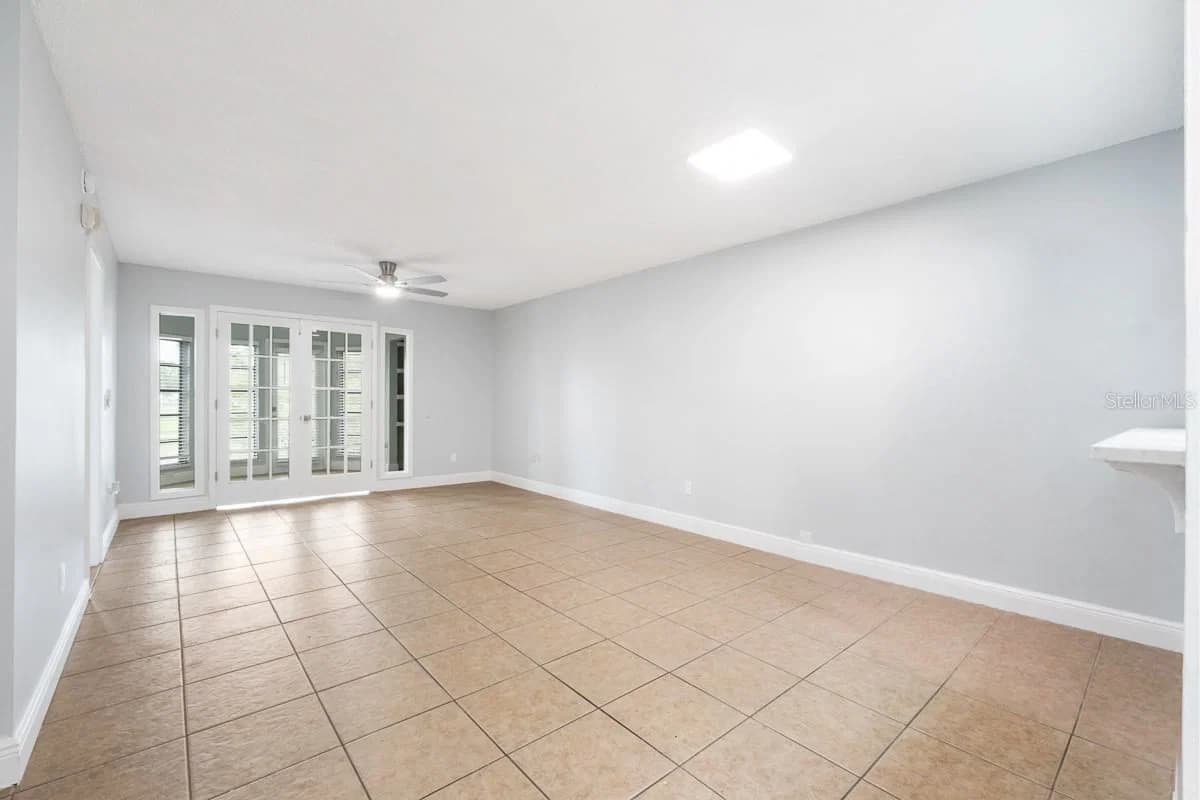 4350 MIDDLEBROOK 3
