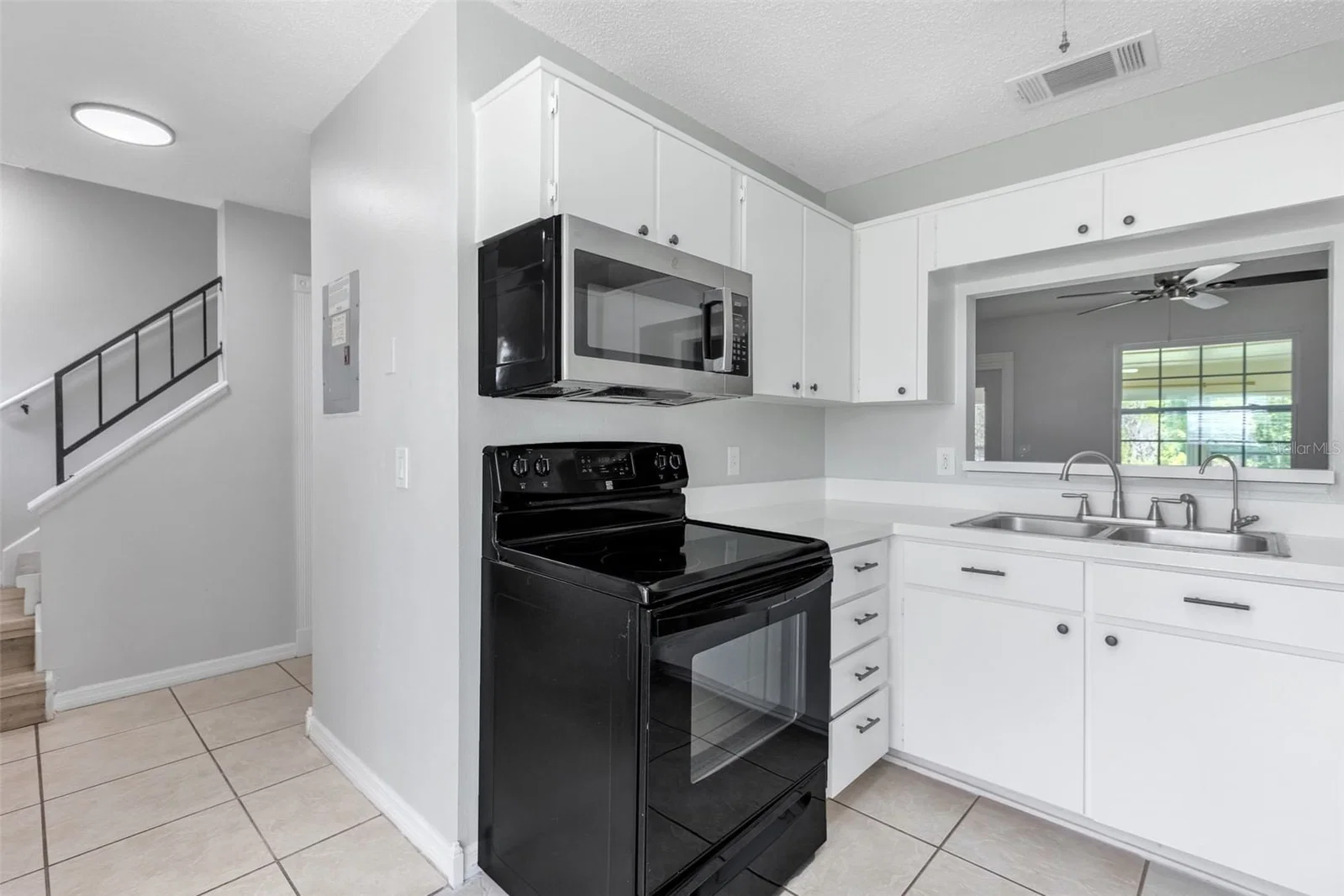 2037 WATERLEAF 4