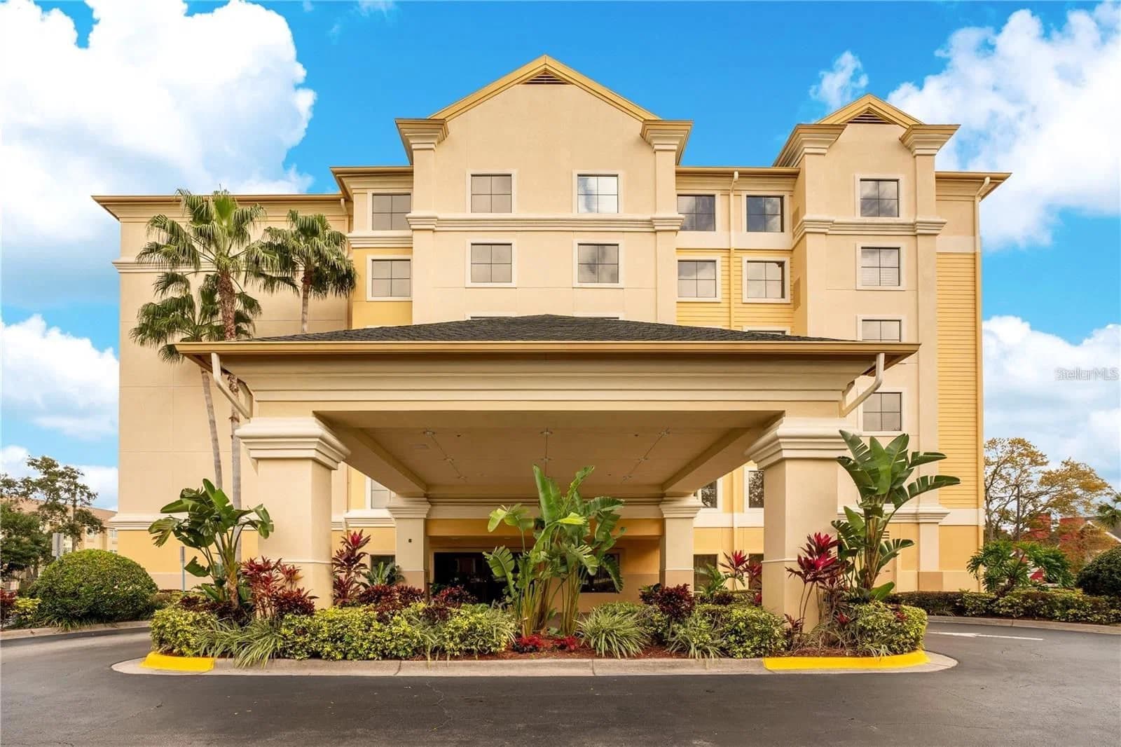 7601 CANADA Avenue #421, Orlando, FL 32819
