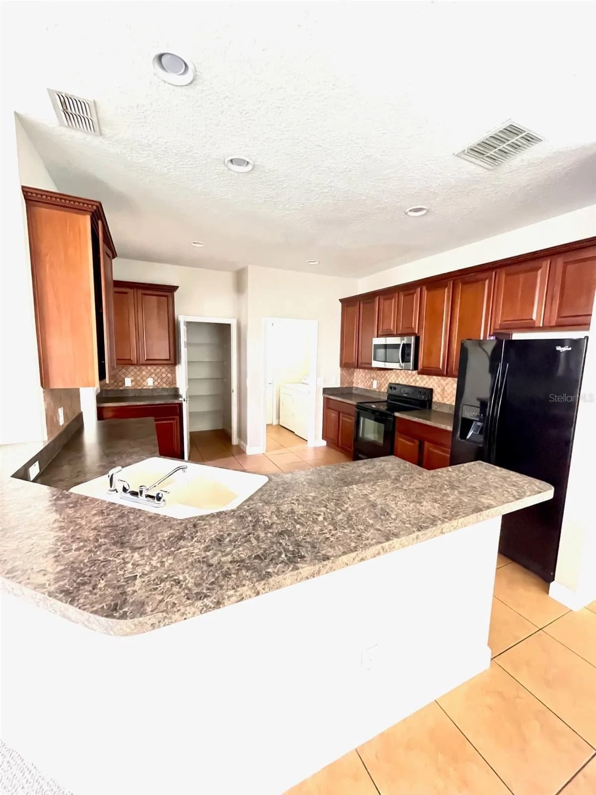 1023 WHIRLAWAY 3