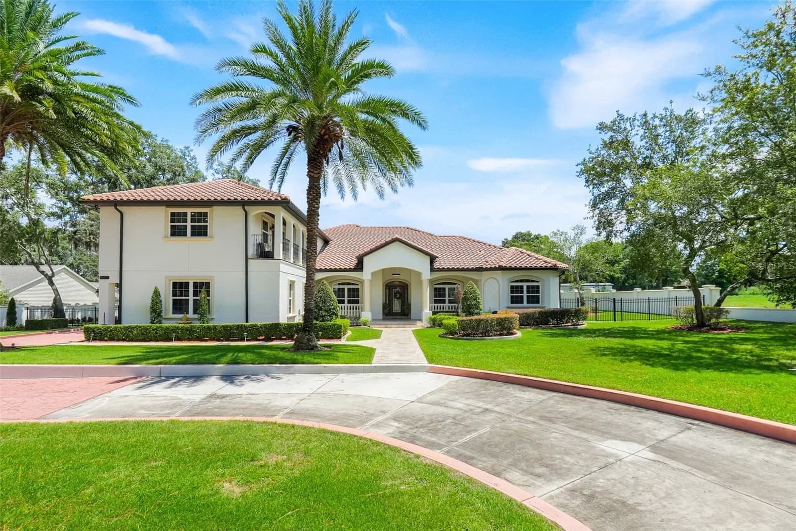 4943 APOPKA VINELAND ROAD 4
