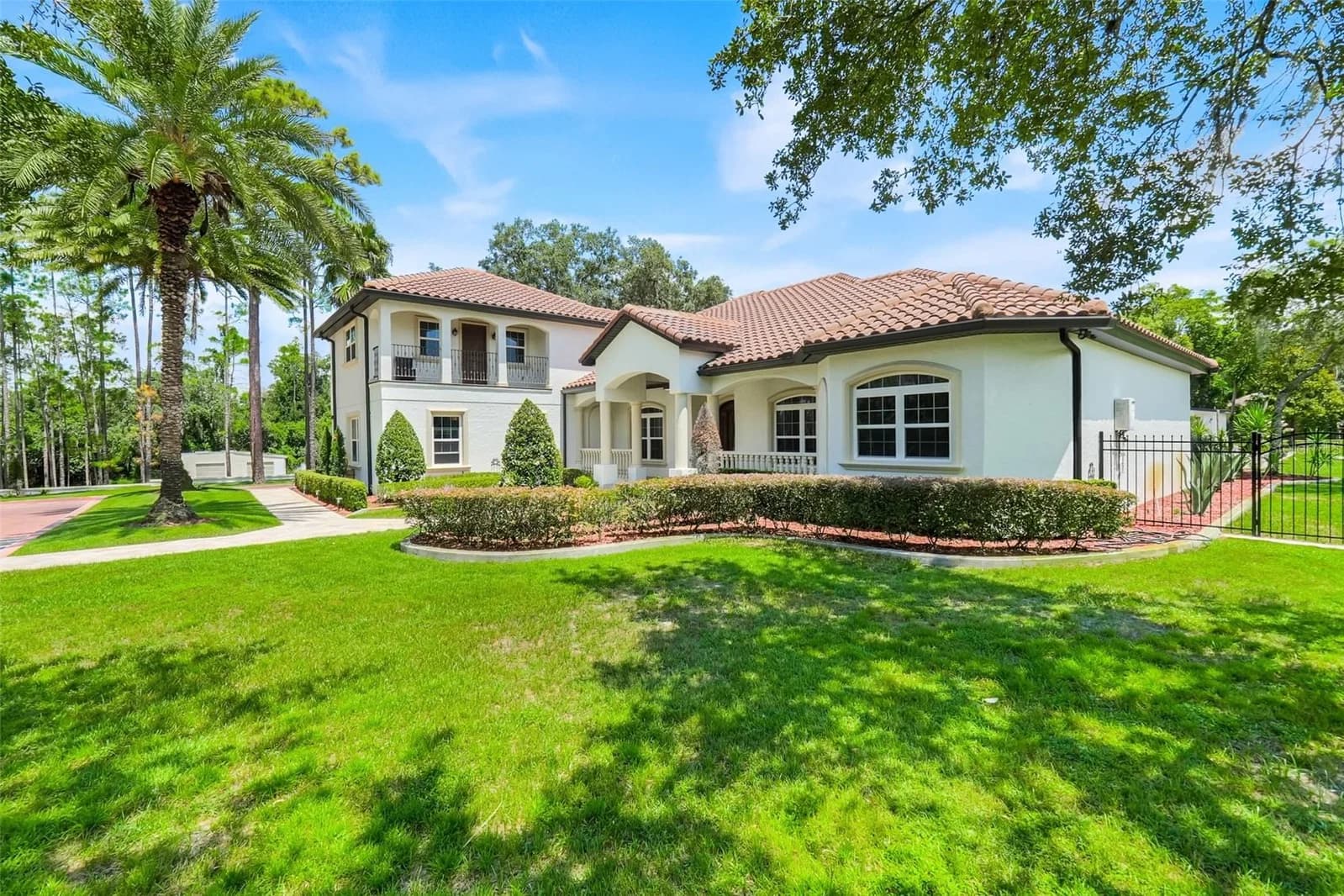 4943 APOPKA VINELAND ROAD 5