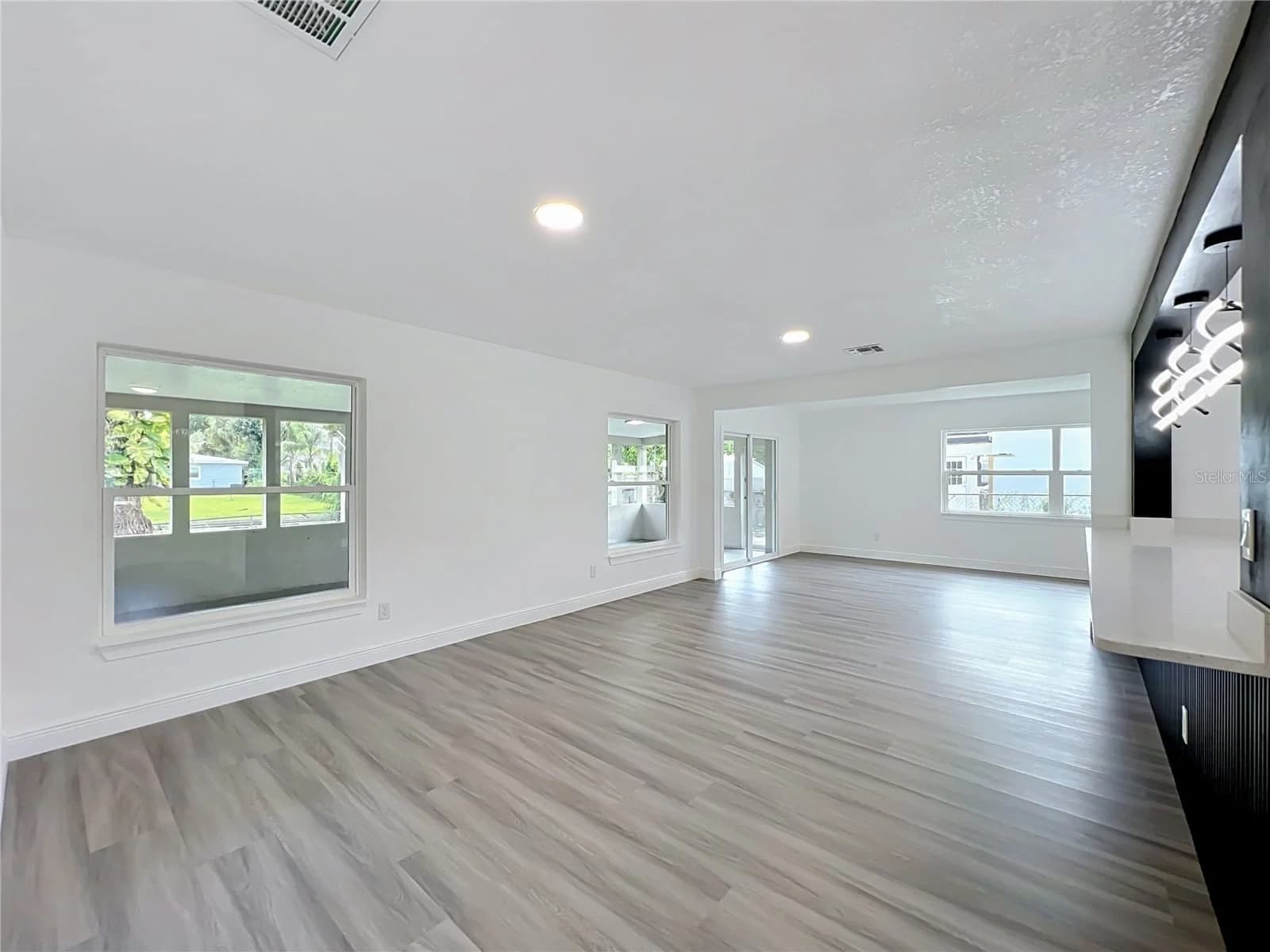 3202 TRADEWINDS 3