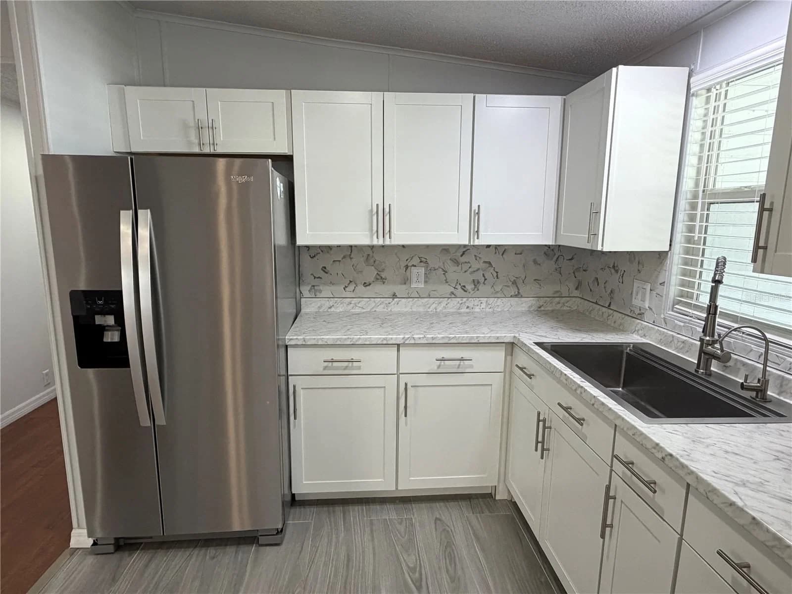 2646 EINWOOD 3