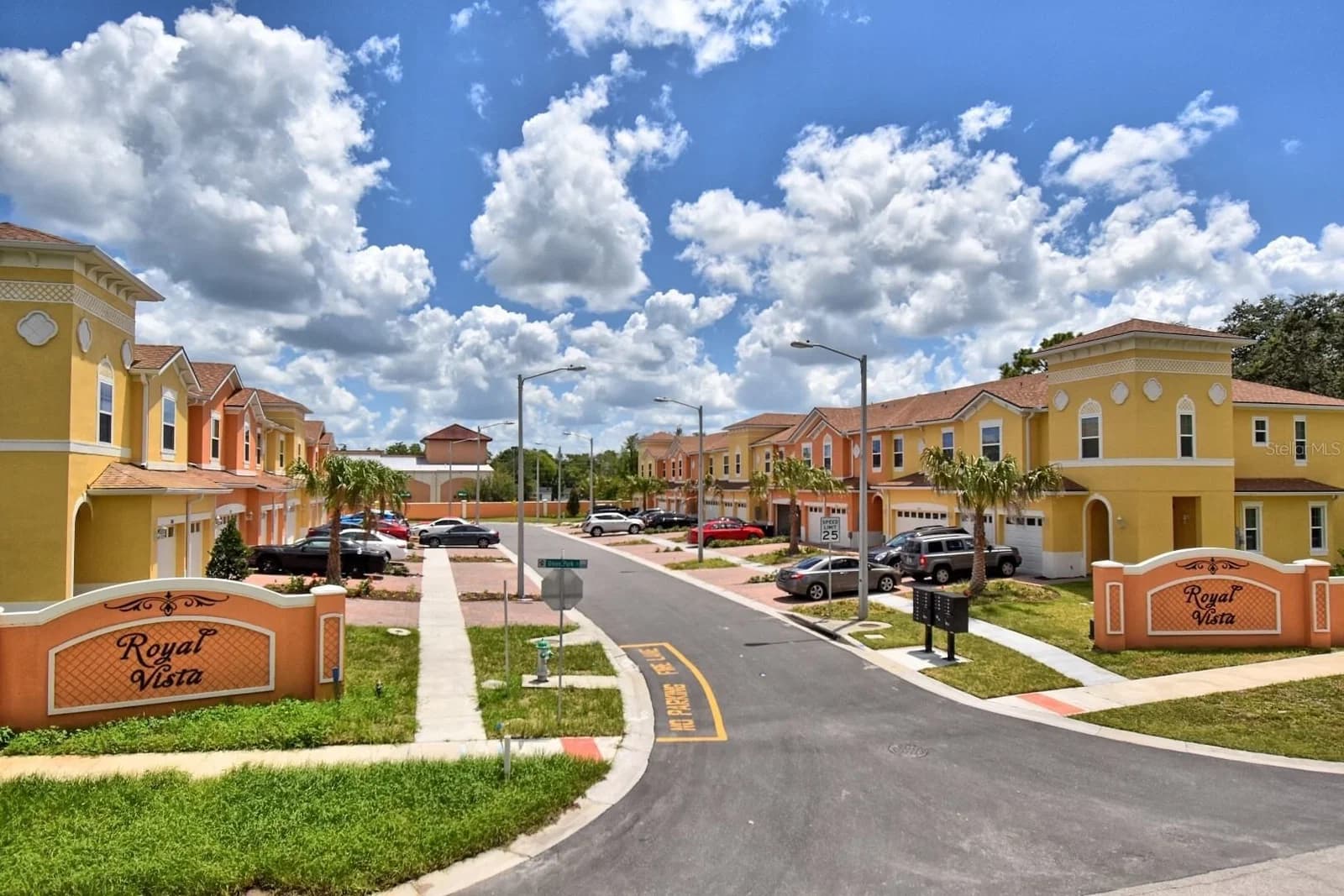 2055 ROYAL VISTA 3