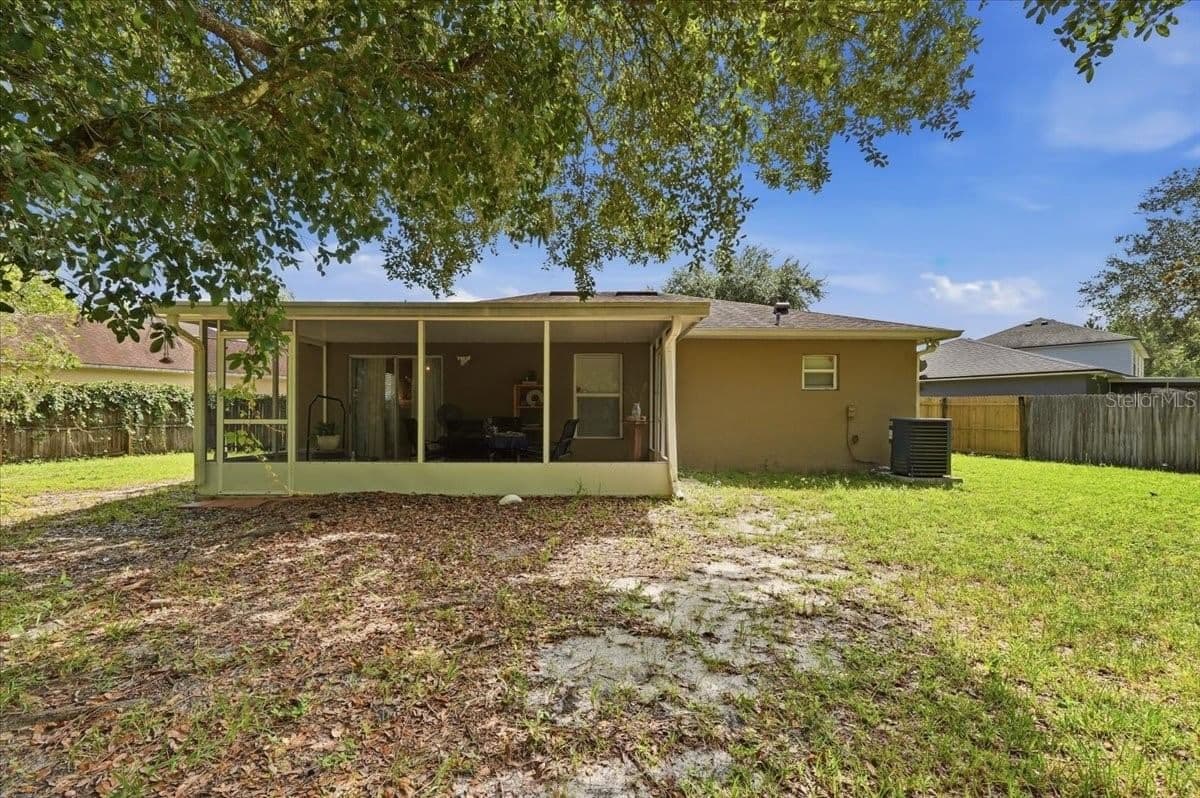 16939 CORNER BAY 4