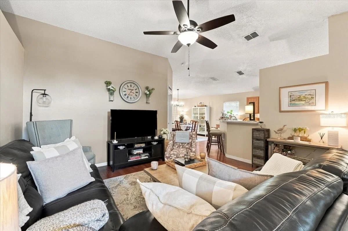 16939 CORNER BAY 5