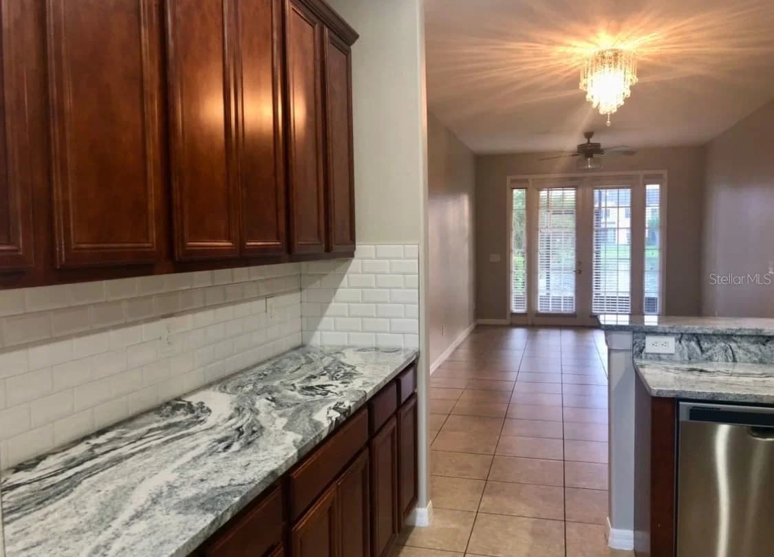 540 WOODLAND TERRACE 5