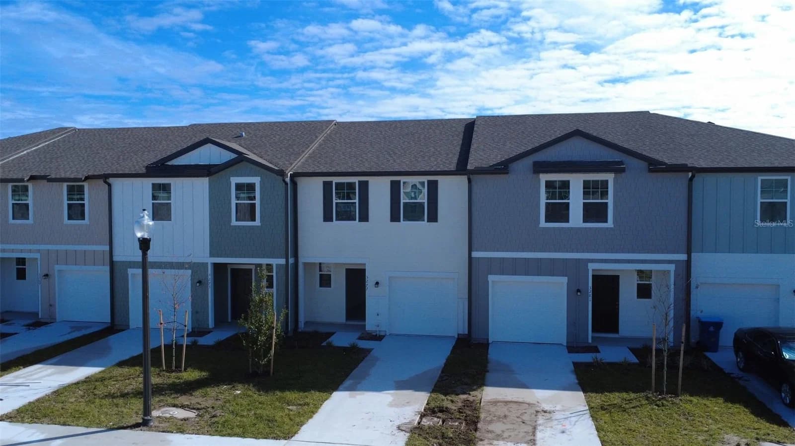 3277 VESARA DR 2