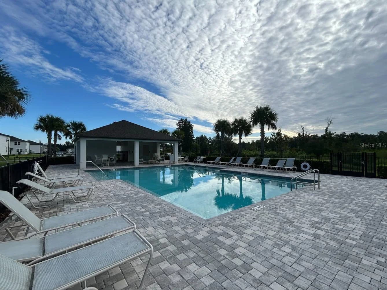 3277 VESARA DR 3