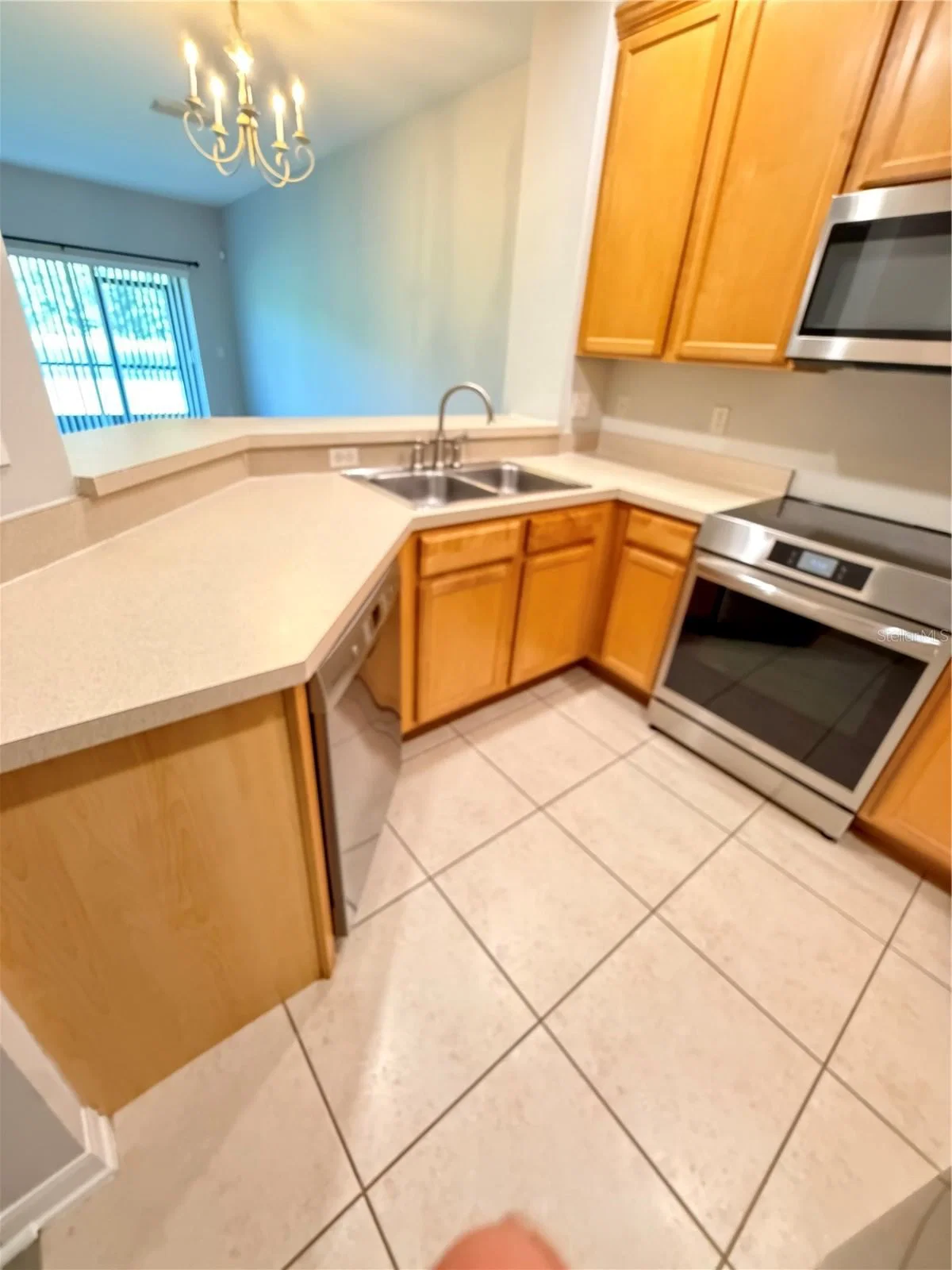 3444 VICTORIA PINES 3