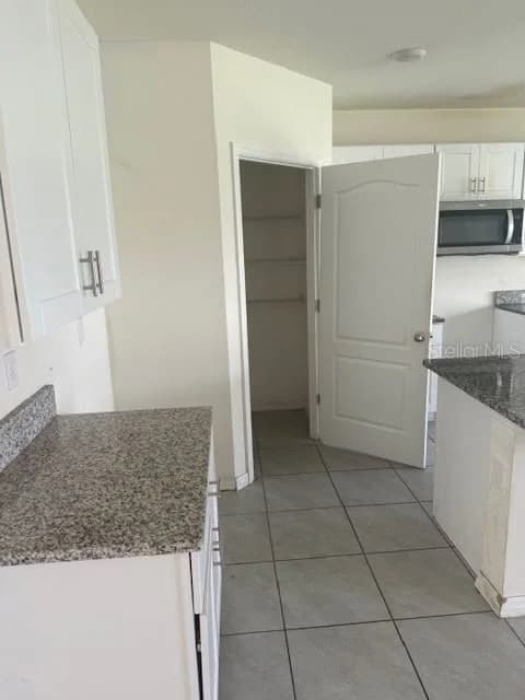 1550 OAK RESERVE 4