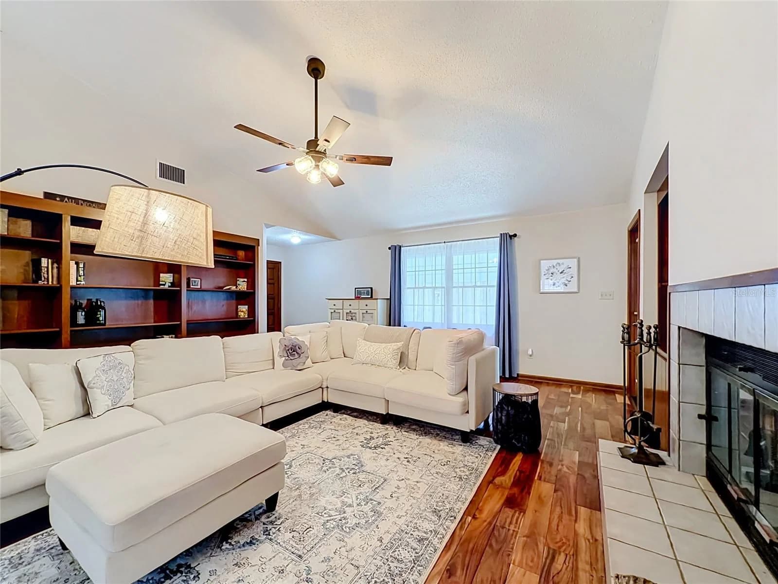 7104 BLEDSOE 3