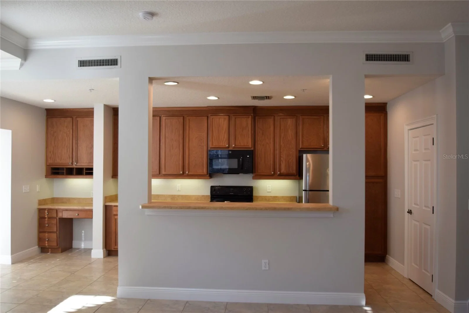 1352 LAKE BALDWIN 4