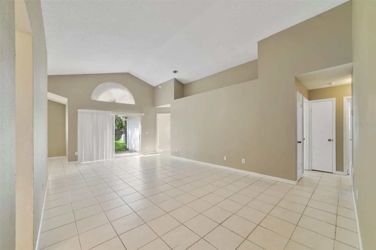 713 MEADOWSIDE Court, Orlando, FL 32825 3