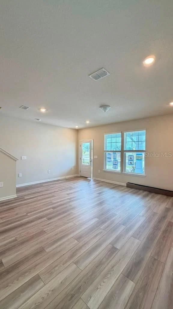 2122 SOUTHBURY 5