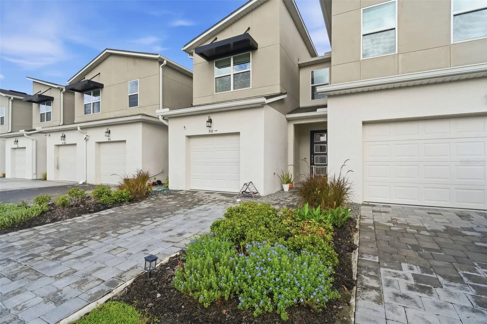 932 SPRING PALMS 2