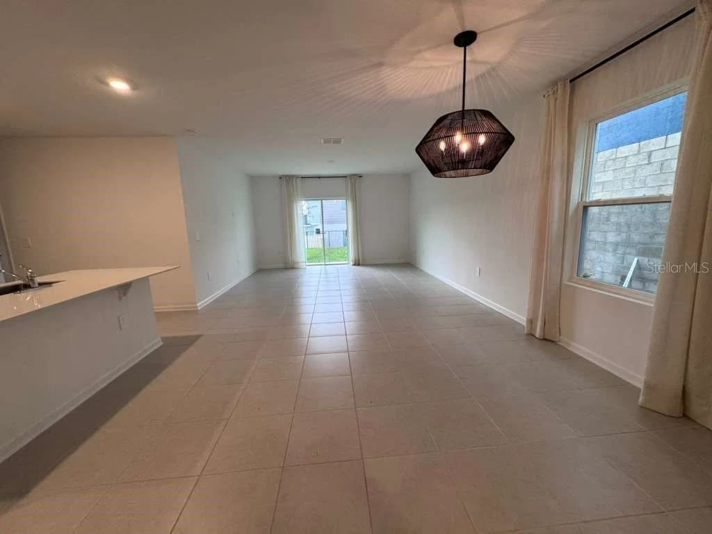 5031 OAKS RIVER 5