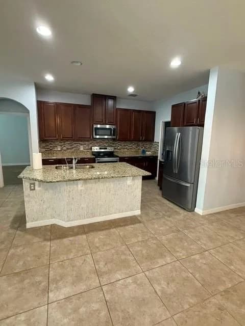 3817 MT VERNON 5