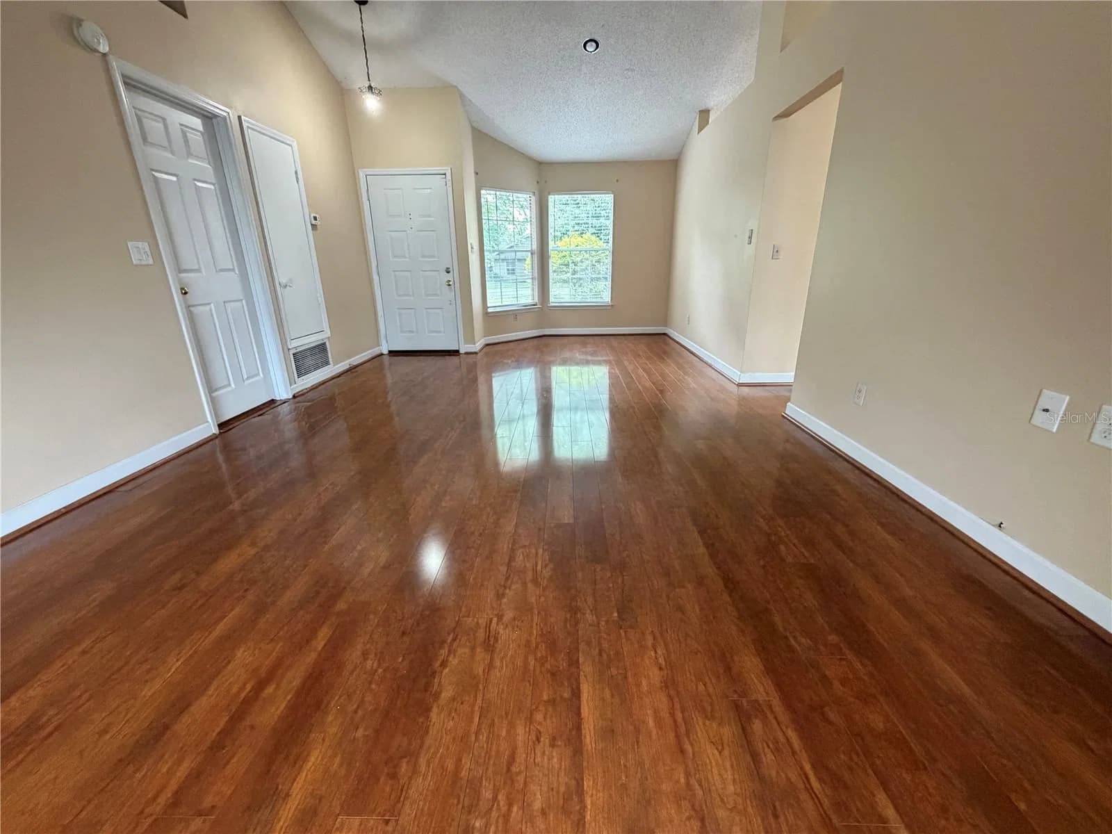 304 BAYWEST NEIGHBORS 2