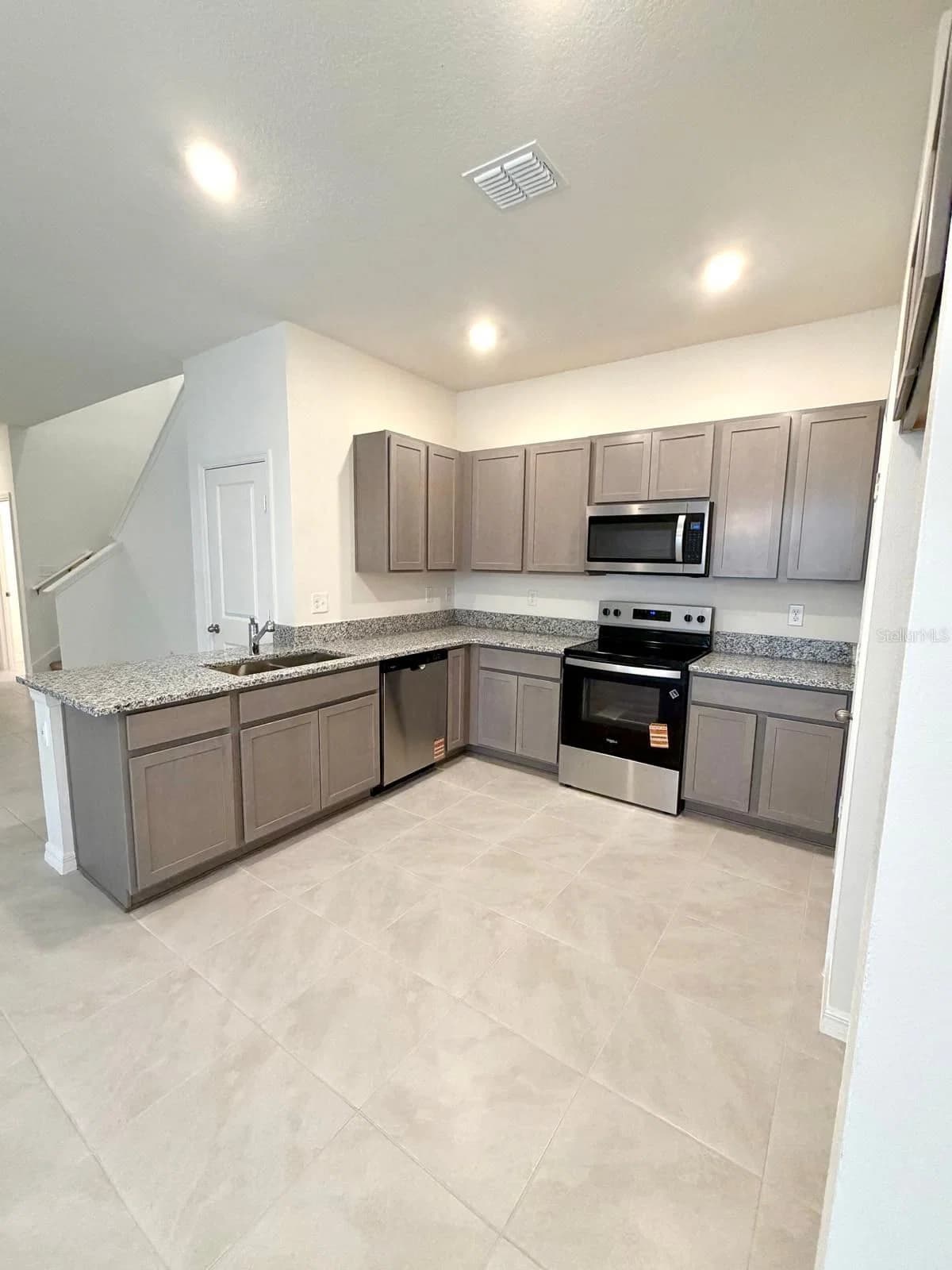 9620 WESTSIDE HILLS 4